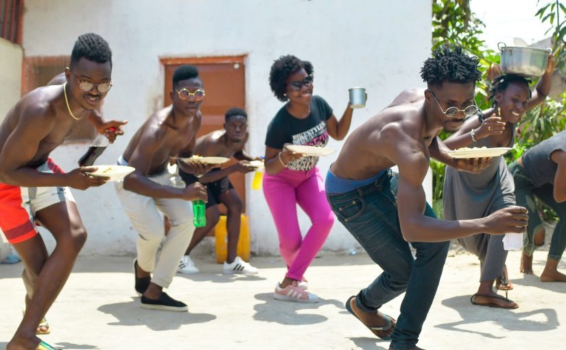 The Dance Born on the Streets of Angola — Now Setting YouTube on Fire ➤ Buzzday.info
